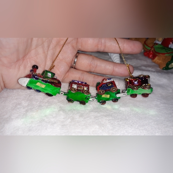 4 piece Vintage Mini Hard Plastic Train Set Christmas Ornaments - Picture 13 of 14